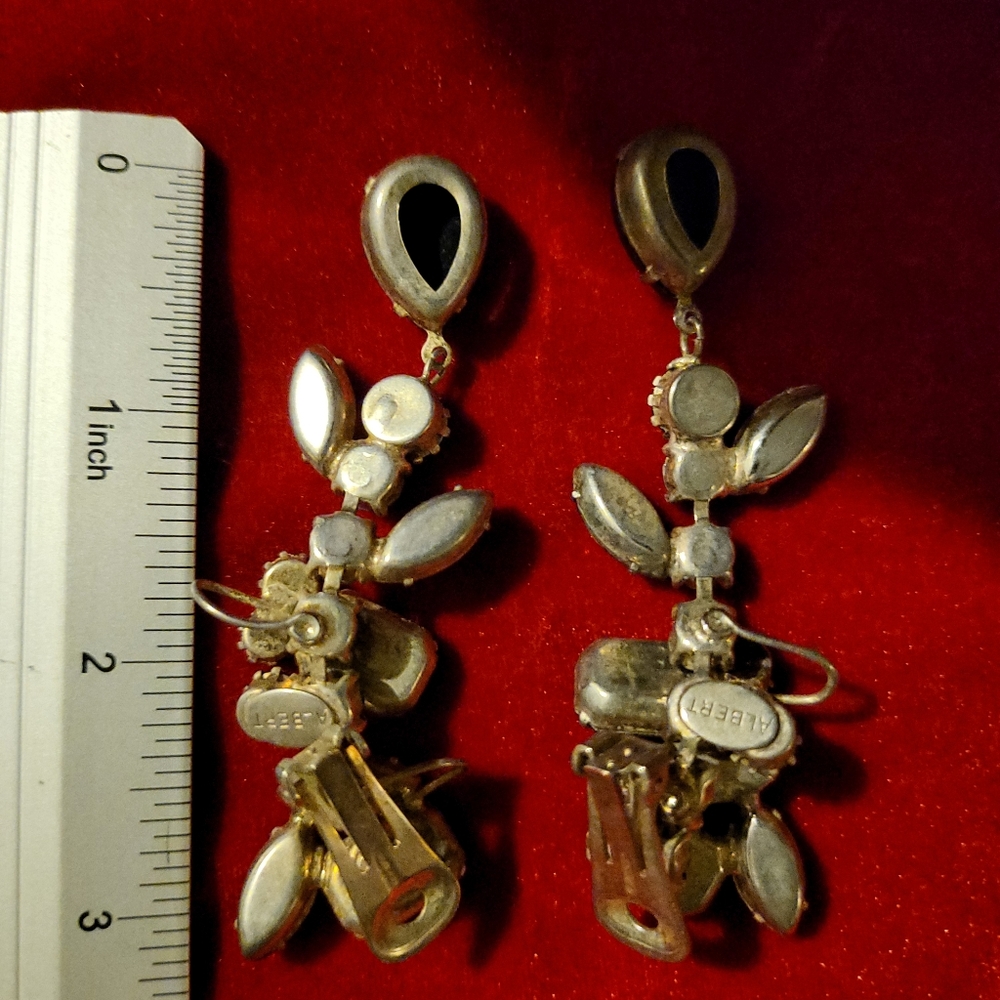 Albert clip-on earrings - Picture 2 of 3